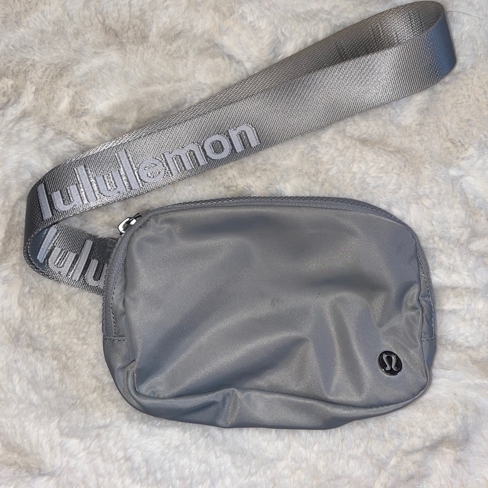 Silver grey Lululemon belt bag logo strap